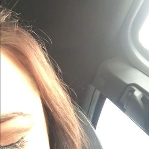 Meet your Posher, Caitlyn